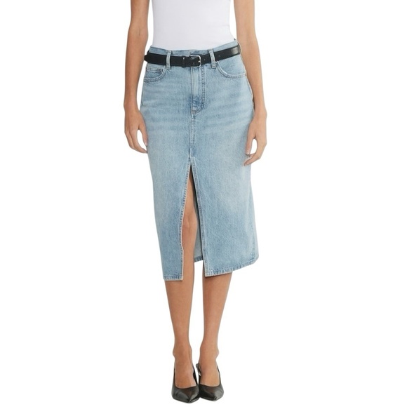 Denim Forum Dresses & Skirts - Denim Forum Aritzia The 90’s Halle Denim Midi Skirt Light Wash Size 27